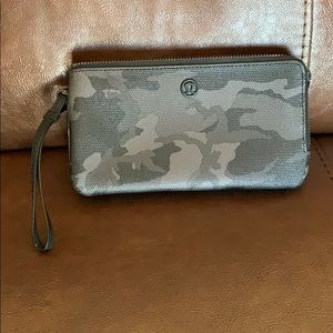 lululemon athletica Bags - Lululemon Clutch lululemon athletica Bags - Lululemon Clutch